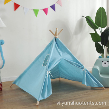 Trẻ em chơi Lều Ấn Độ Teepee